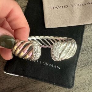 David Yurman sculpted cable cuff w diamonds 💎